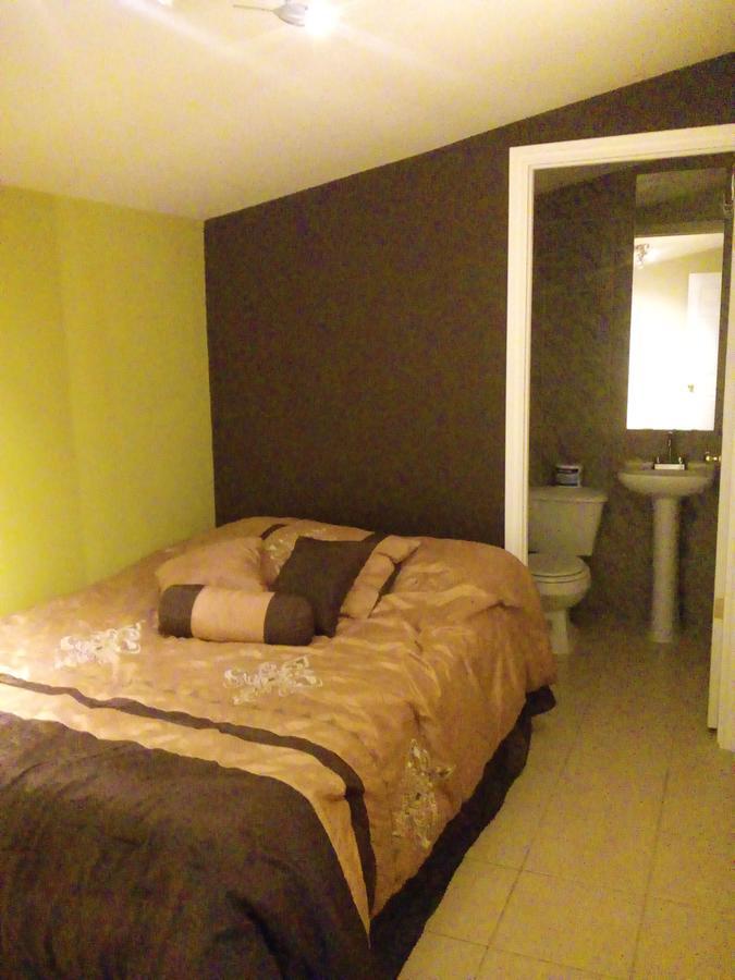 ואלה דה גוואדלופה La Vid Posada Inn מראה חיצוני תמונה